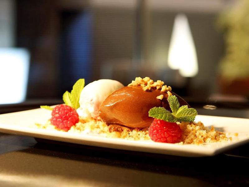 287385FA934D54983697C18286F97D8B