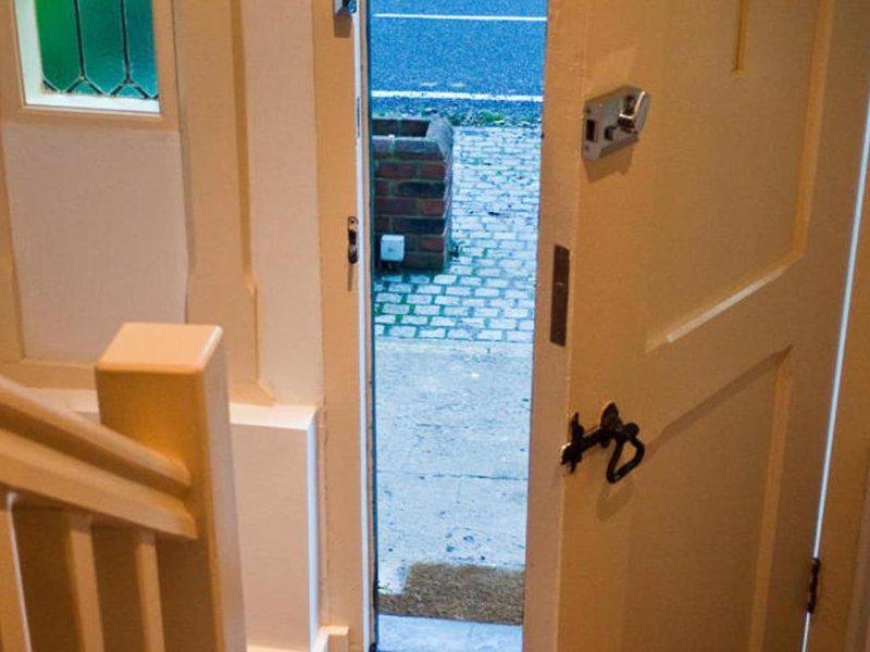 4F7BF0085F7488F19E0A8894801EA749