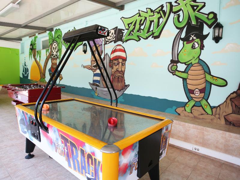 FC8EE66019D3326DFB35CB7B52707FA0