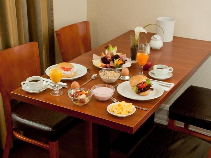 0AC378428E82D6B809B11FED43977C5A