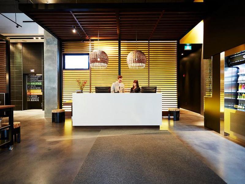 420BC25BDB212C13167EB67F61C566F6