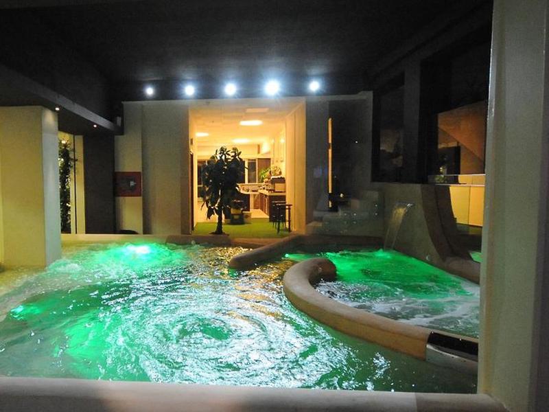 3CC7208430C4907298508E922685CF45