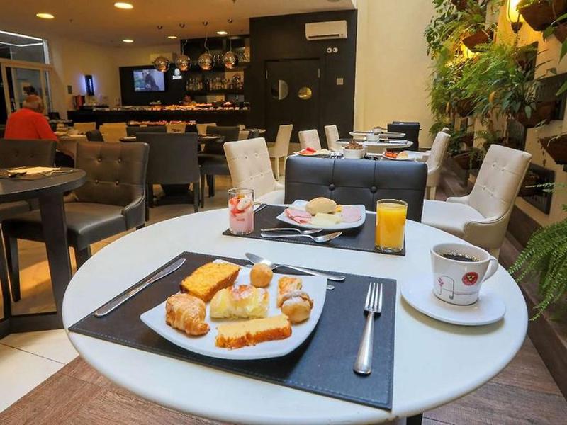 A13D84833A4A91C8FBE21803F187249B