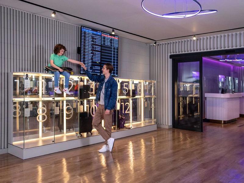 FA8C4FA0652E49F2296E7414564C7789