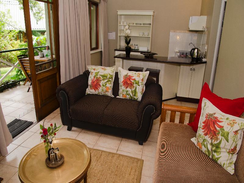 5787E3D86310FAC93025B8E76155128C