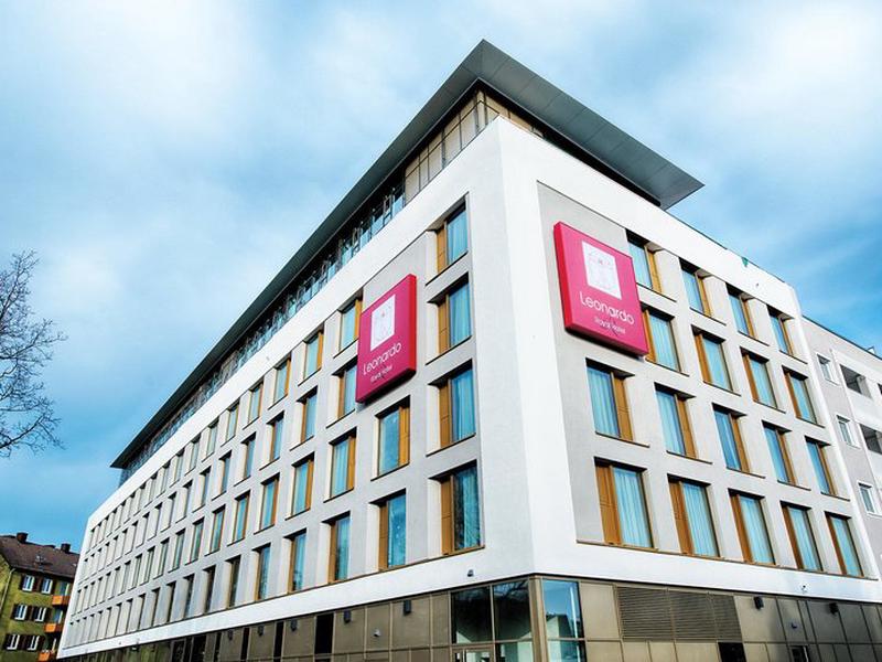 09A3A5A3DE7BD8147BE4511B58F590FF