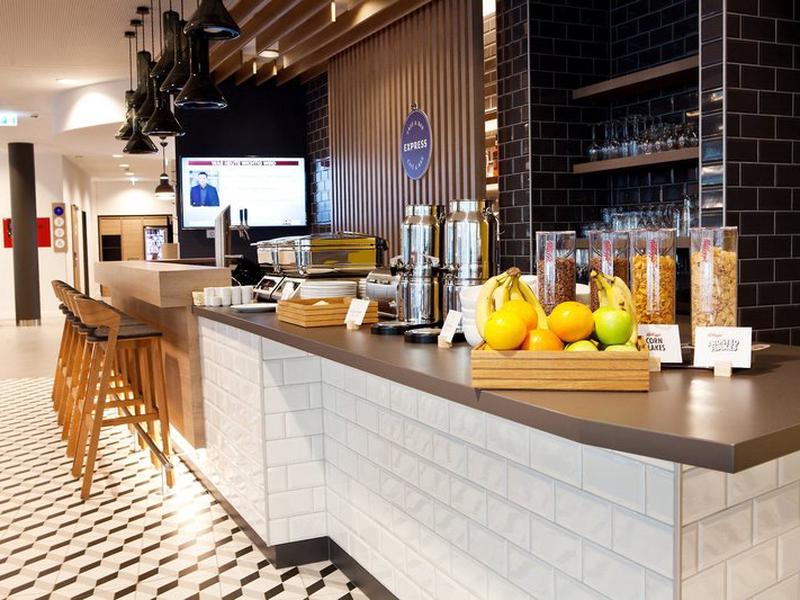 B8F267DAB499B25B0F7835FA67FE046E