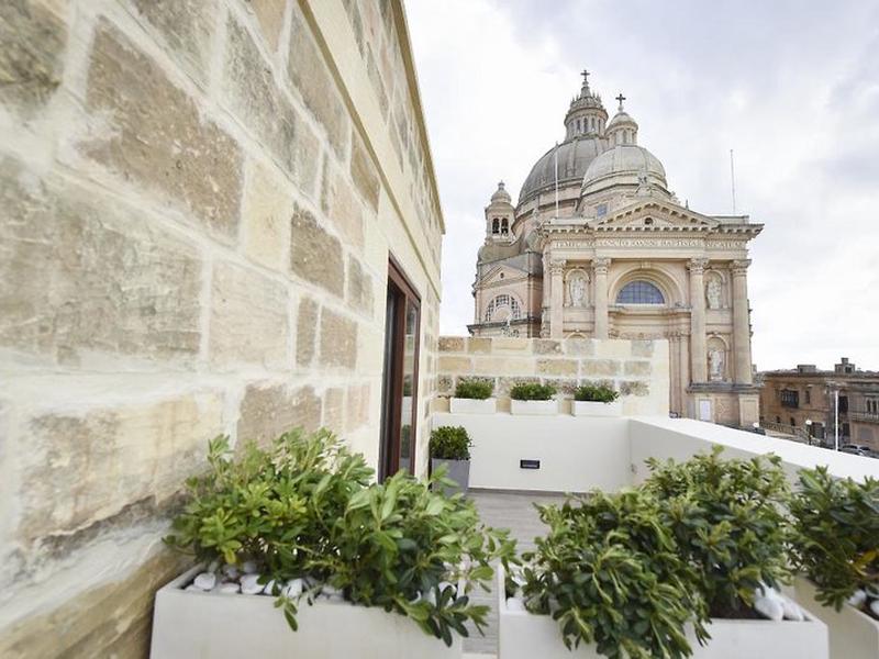 A41FD64EE37E6F440EE13427E2956122