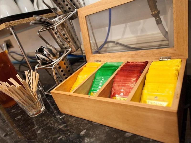 E3EBB601AF802E11DEB6F7655AFEB837