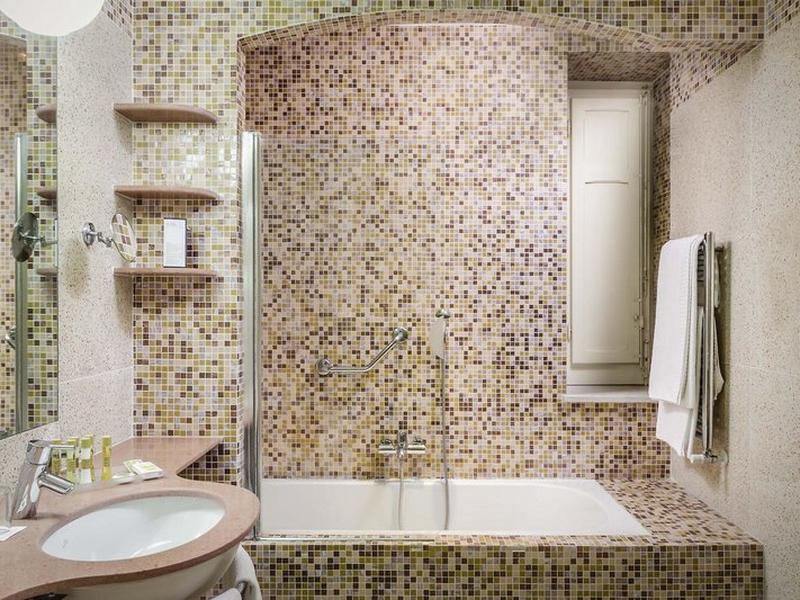 19456933F33E2A214E9C71EAF34E3710