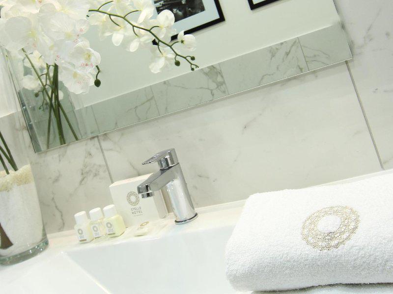 2C28D5F00428F01240421A44C698EECA