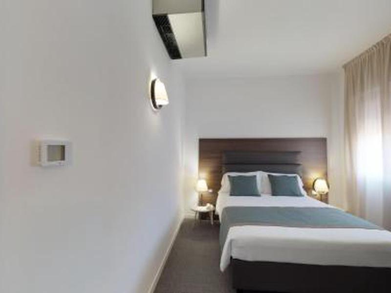 E1A2B05CC17F7BED6E6C90F0921AE439