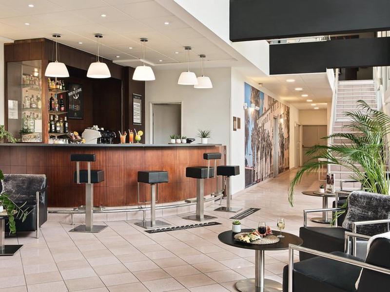 11114BAD1B4621AC17F50BECD3379C24