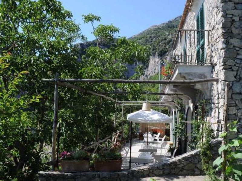 40BBE084642BCEB53D6B507D81C1E92E