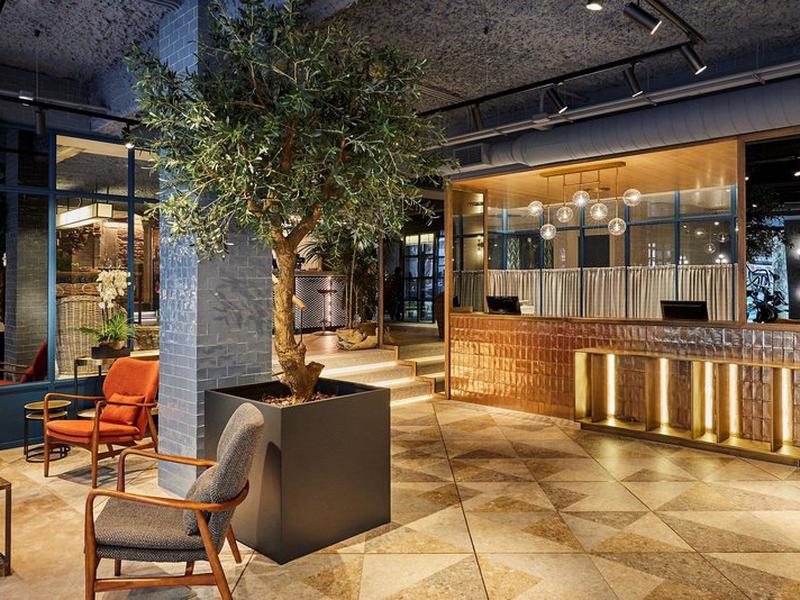 4A551894E7DEB2478A99EDB93505345C