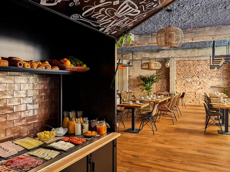 61E81A3DF1F72374C33745F1F6DD9944