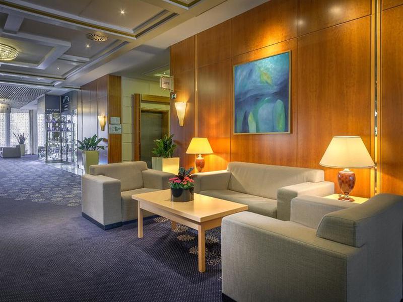 FDA0946CD329C3FCEF9AE1178EF443B4