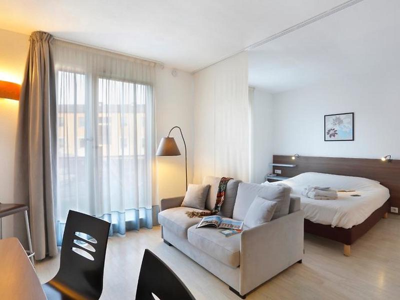 D32F31285C4943A546228C75251B1783