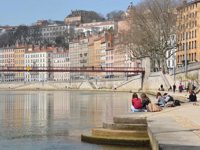 955FA7EC35C0A7FF27B58D7EB27527AD