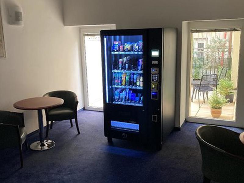 E881EBC924DA5AEEEA6F028DC473335D