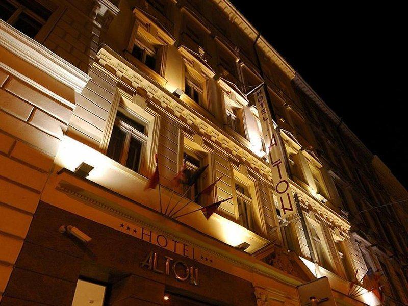 3C55E43B1CF76DA04CC440379C81A0F9