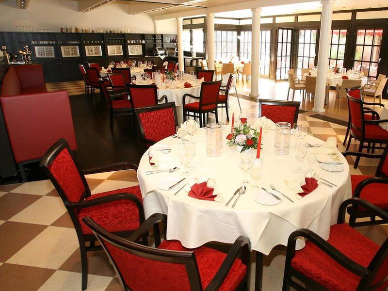 7ADBCB9DCDF88D771E9F2457E7DFEFE1