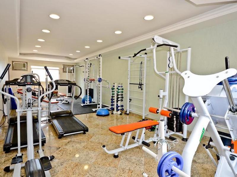 AABFDB889AE9015AAED1FC8E16C4AA18