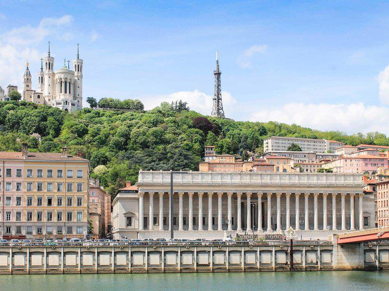 E03E5AD38B48505BB9E951A11A309586