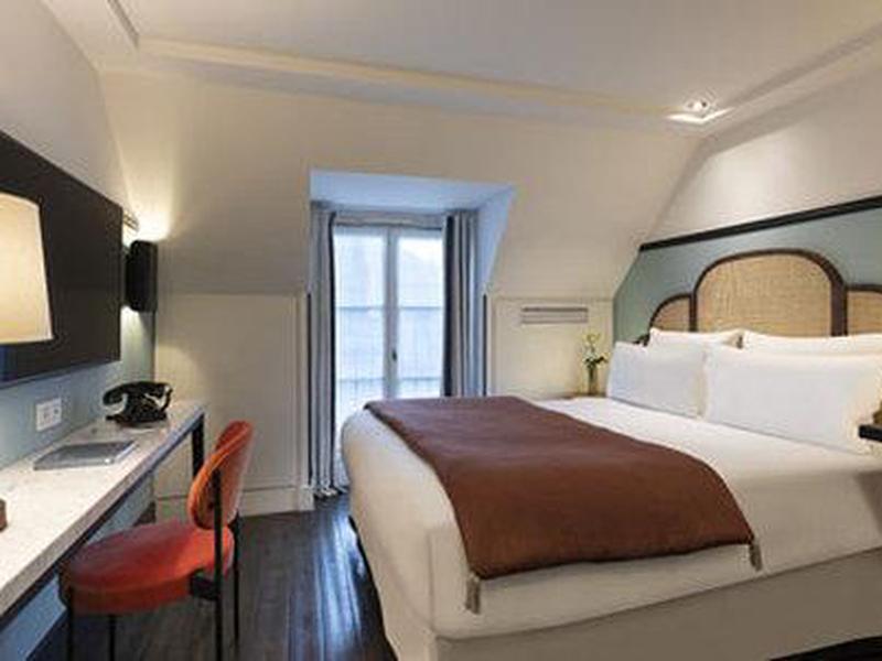 56BAD5AA493A243EA9E71B818E835B6A