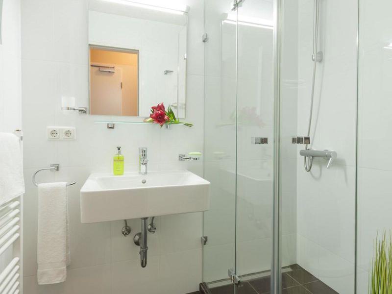 003FC5CF0BF0C1FCC9D7E7EA660832BD