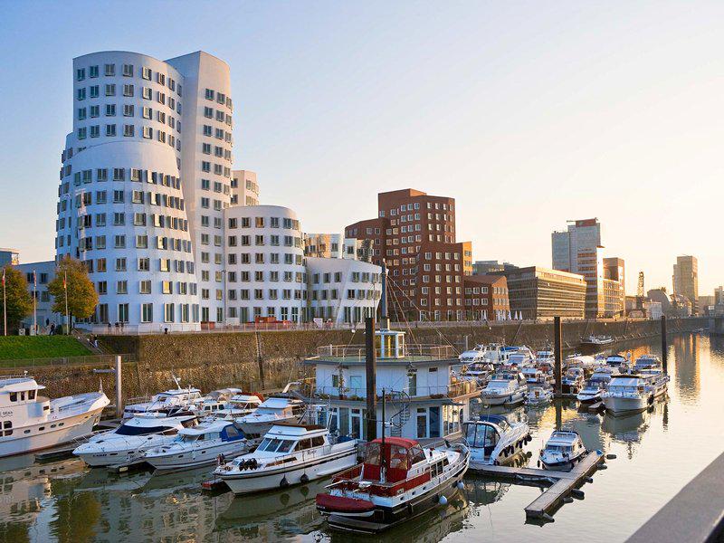 9782C5D5403AAEBC3544004B7260ABEB