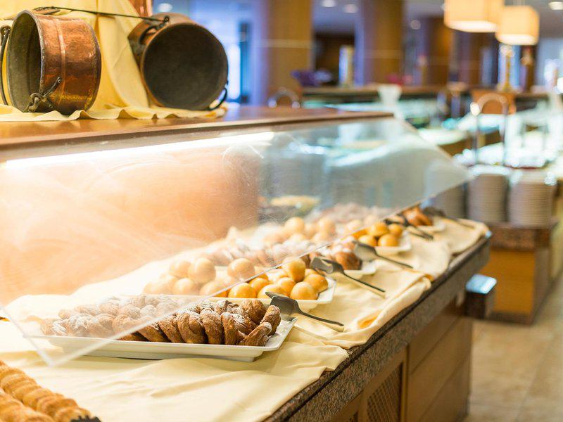 24E247C99D948AC22F6E67726BFD373A