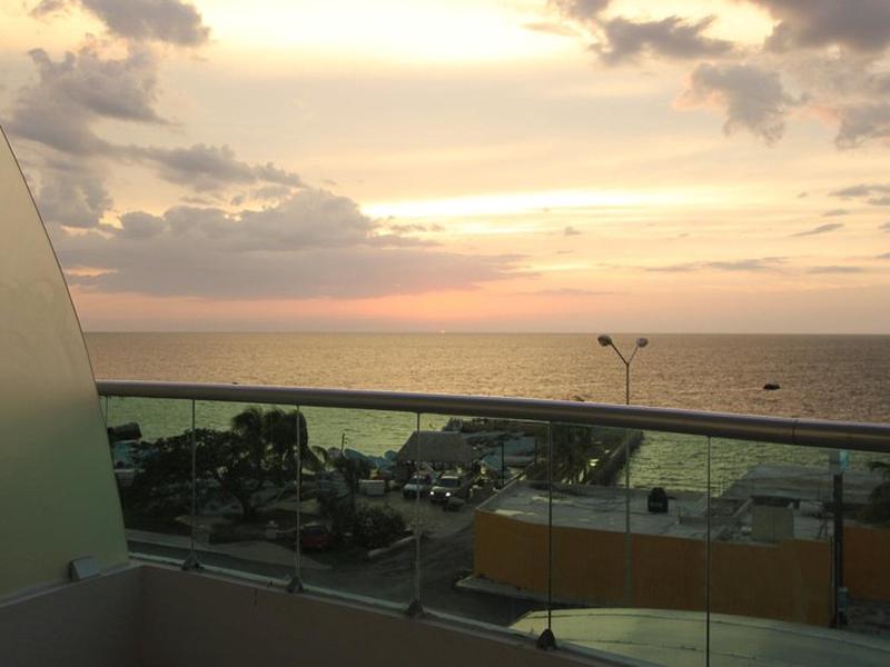 0C5FCDF12B4D7754DED9460D4F60DE9F