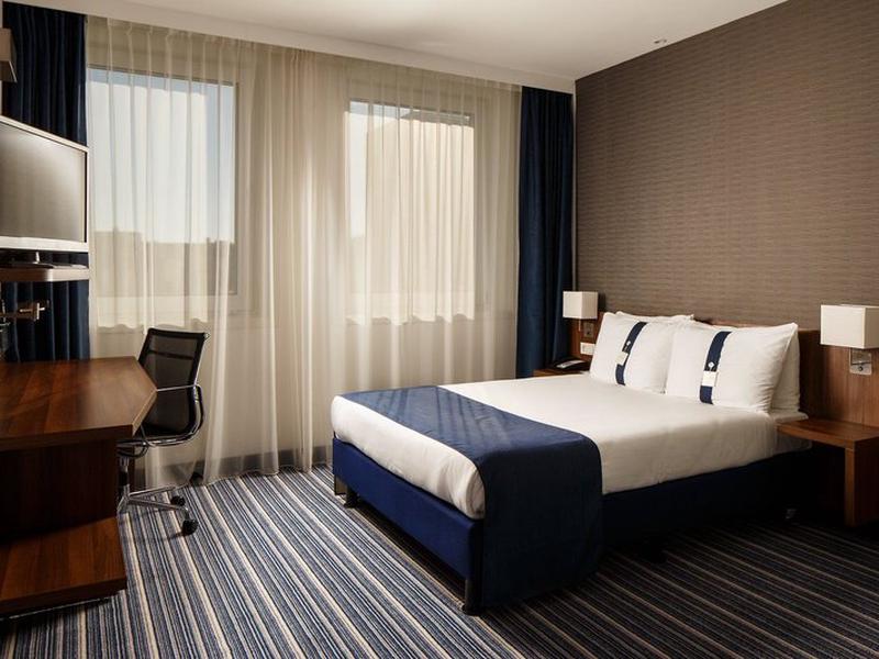 A7F56E59EDE39C20C7C4418D810CDC35