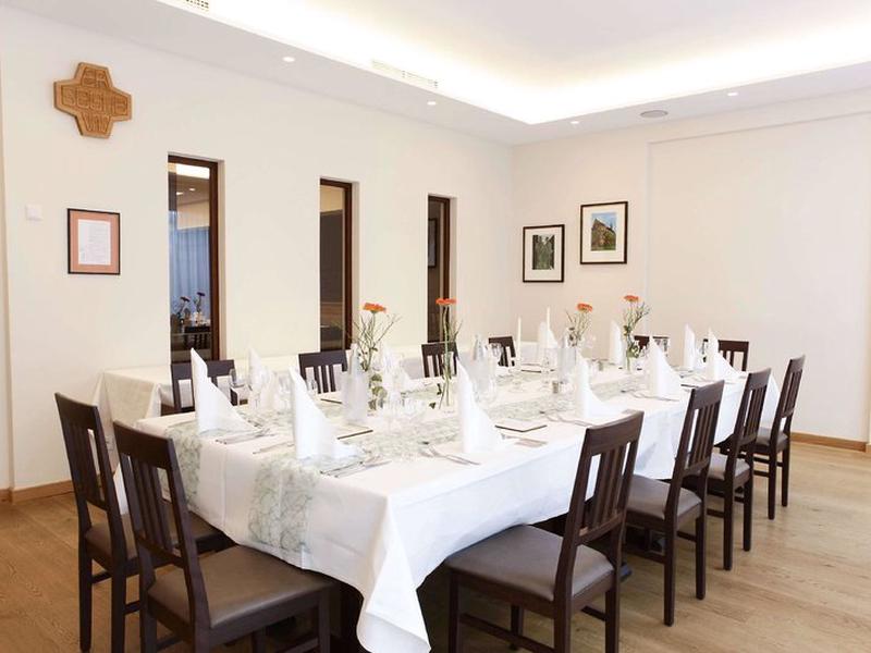 ECA5A6722E94804FBA2FE0390A9BE7E7