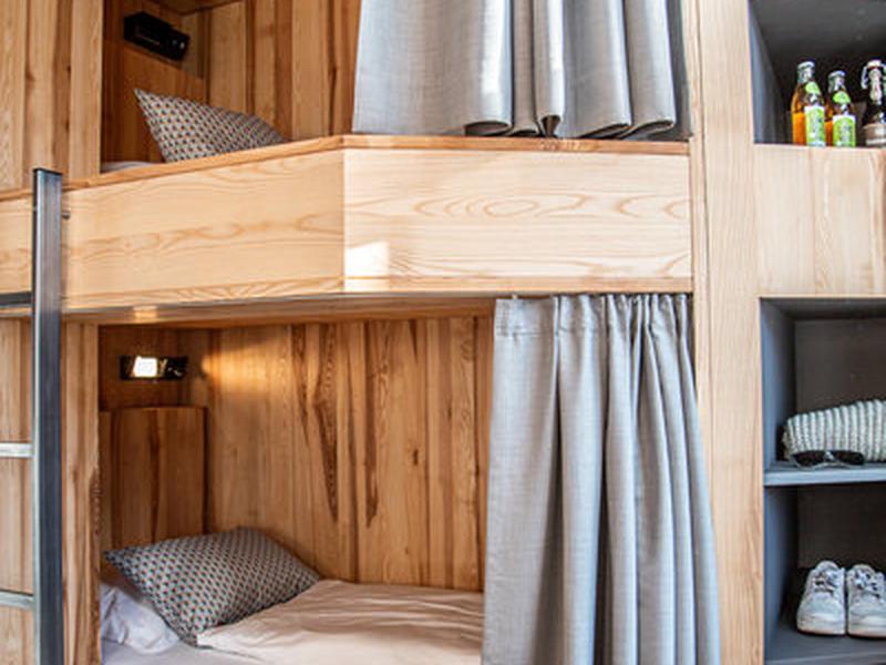 BD886409B62DC9CA878E42A3626FF8FB