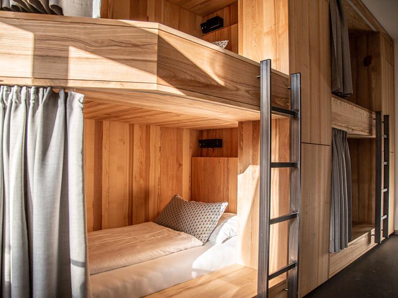 326B5AD6679E5EDFE3463EEFA701C57A