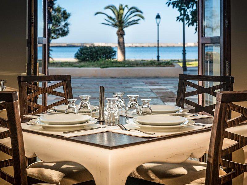 7B22AA9003758CD4991BACF7B8E182EF