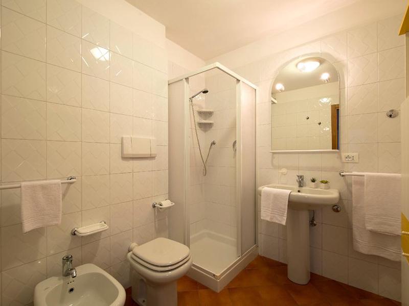 8F649B0ABA22B9A79970961E75C913C5