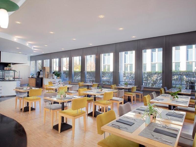 F5AD4464EFEEF2F7471093FEB86578D9