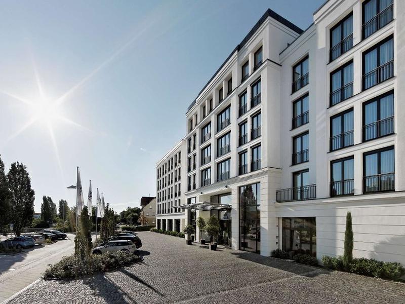 C0E96BF3DCA9914DDBD4C48D611CFF19