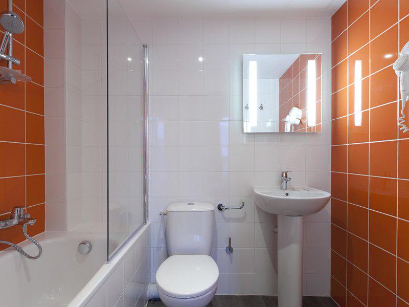 1DF877603419EB27517D3EE333384051