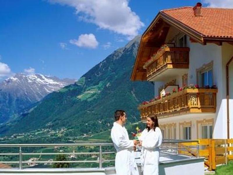 C24FAE7A3EB106D620BB82E3A808BF2A