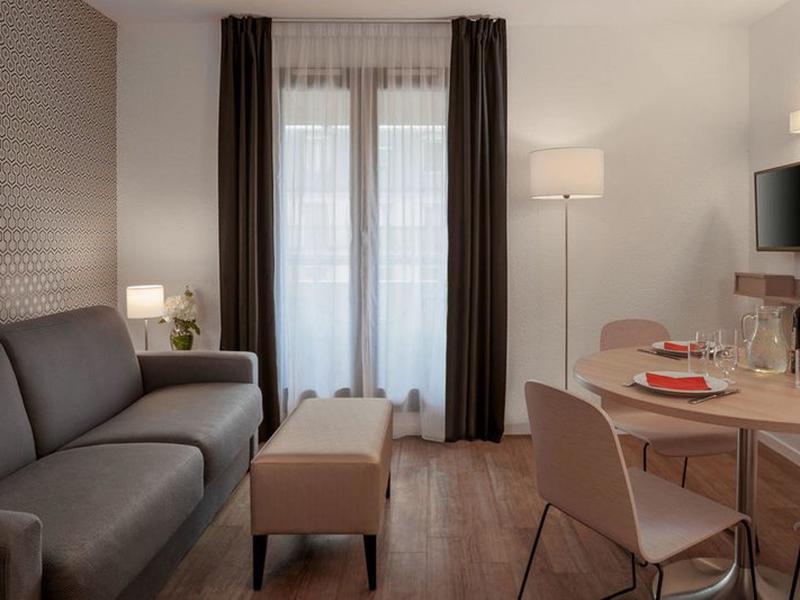 ED79FA0D4BABAE893F59E3765D438BF8