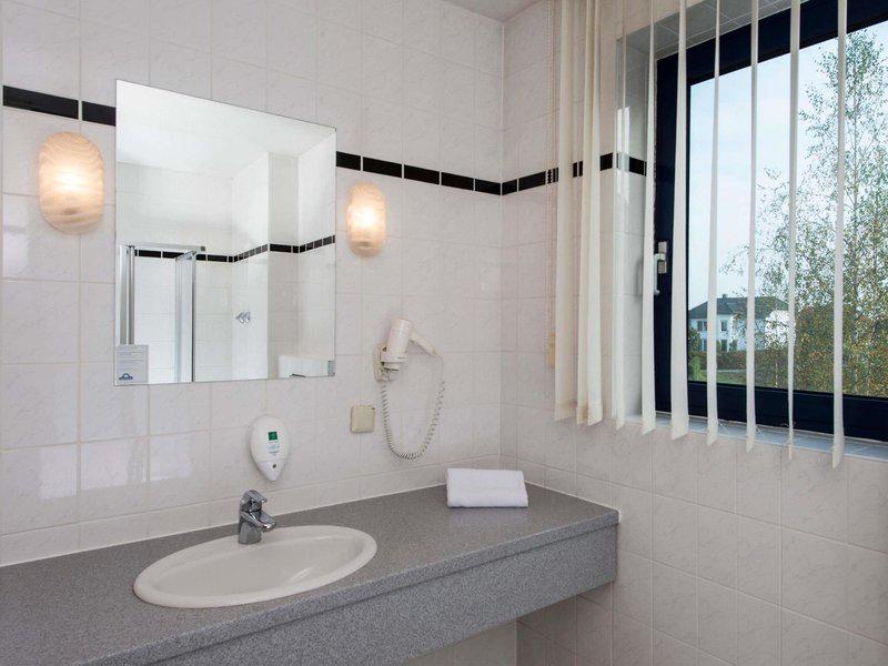 98E565E3FB7343984E94EC6ECA410AF9