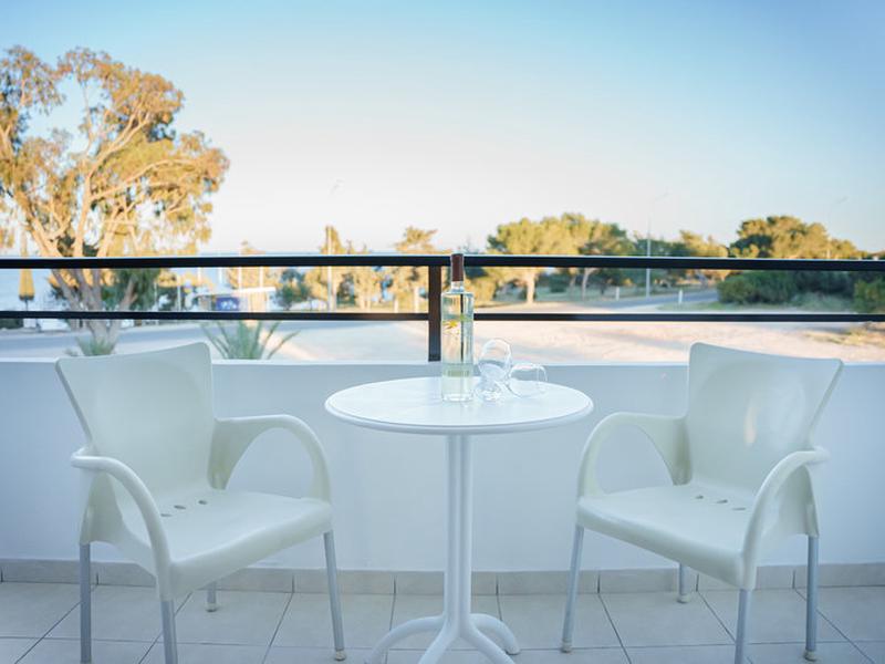 BA2E6B5E42C7A4392FF2EE2DB8707F0A