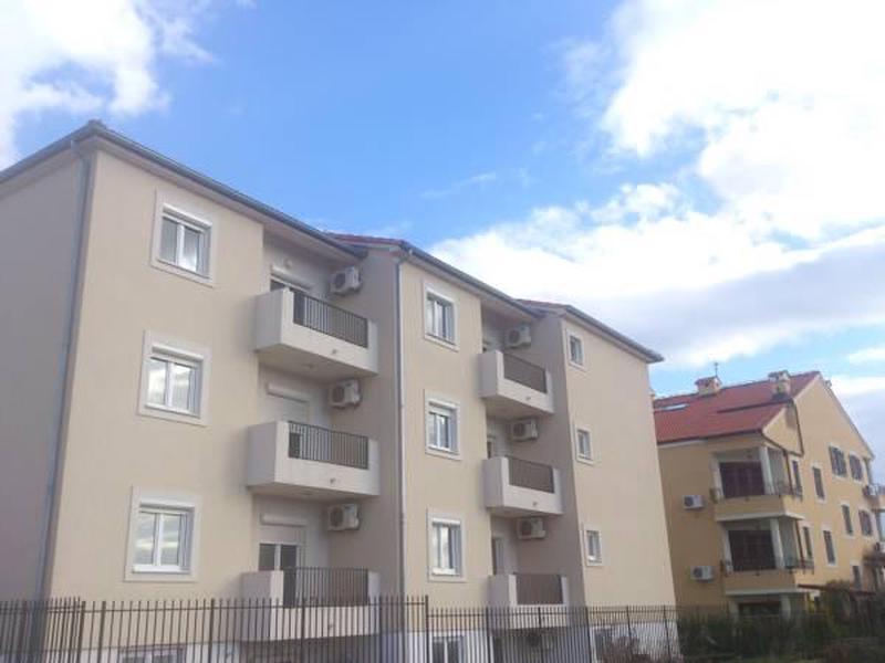 6D870B8CFC175D0409D18ED0EA04B898