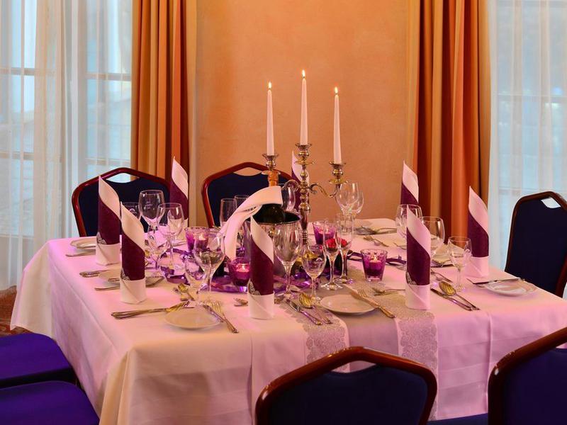 BC6437F28D47ECCFE6238A6519F75BCD