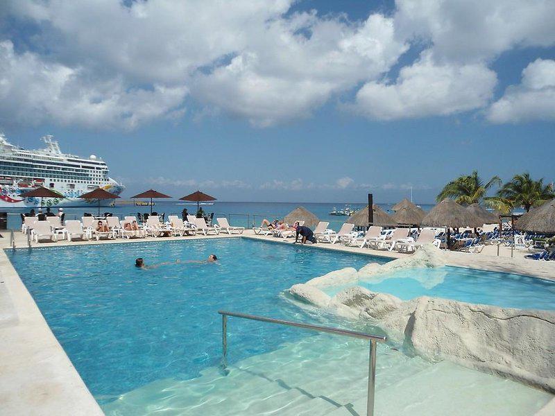 425EF9C1AD1F458EE89DF9040CF11D70