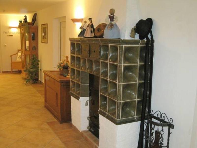 FE7AD6C50F73AB5B28D5BA8D32E4808B